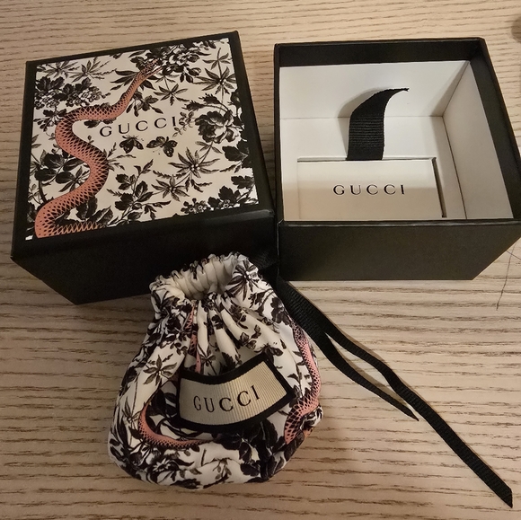 NEW Gucci Logo Square Pendant Necklace With Box And Dust Bag.Full Inclusion - Picture 6 of 17